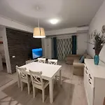 Eqinox Apartment *