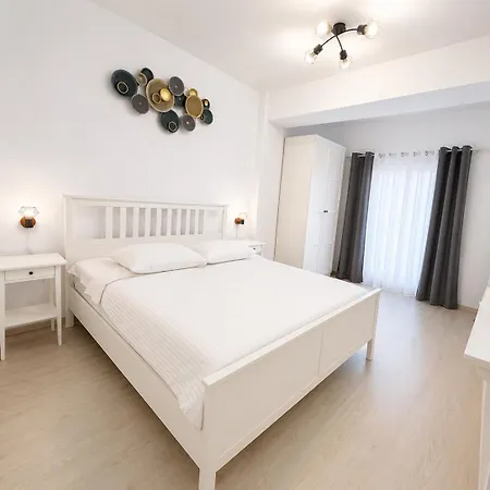 Apartment Eqinox Navodari